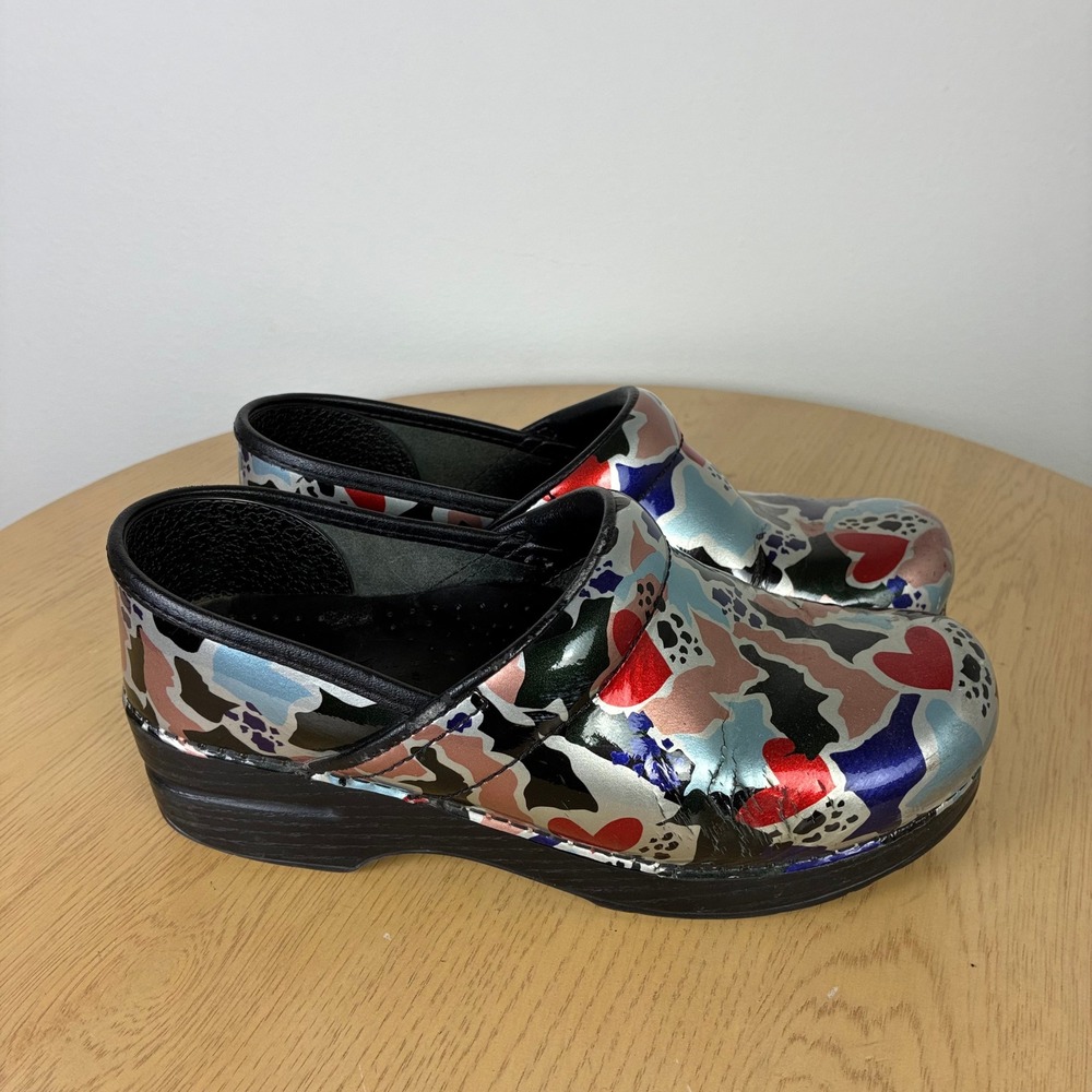 Dansko Professional Metallic Hearts Clogs Patent Leather Women's EU 37 US 6.5